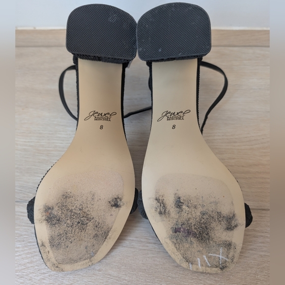 Badgley Mischka Jewel Ankle Strap Heels Open Toe Block Heel Black Flocked Sole 8 - Picture 5 of 5